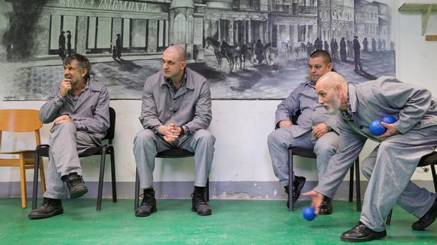 Rendhagyó esemény: kerekesszékesek és rabok börtönmeccse